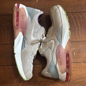 Nike Air Max Sneakers in Light Brown and Gray